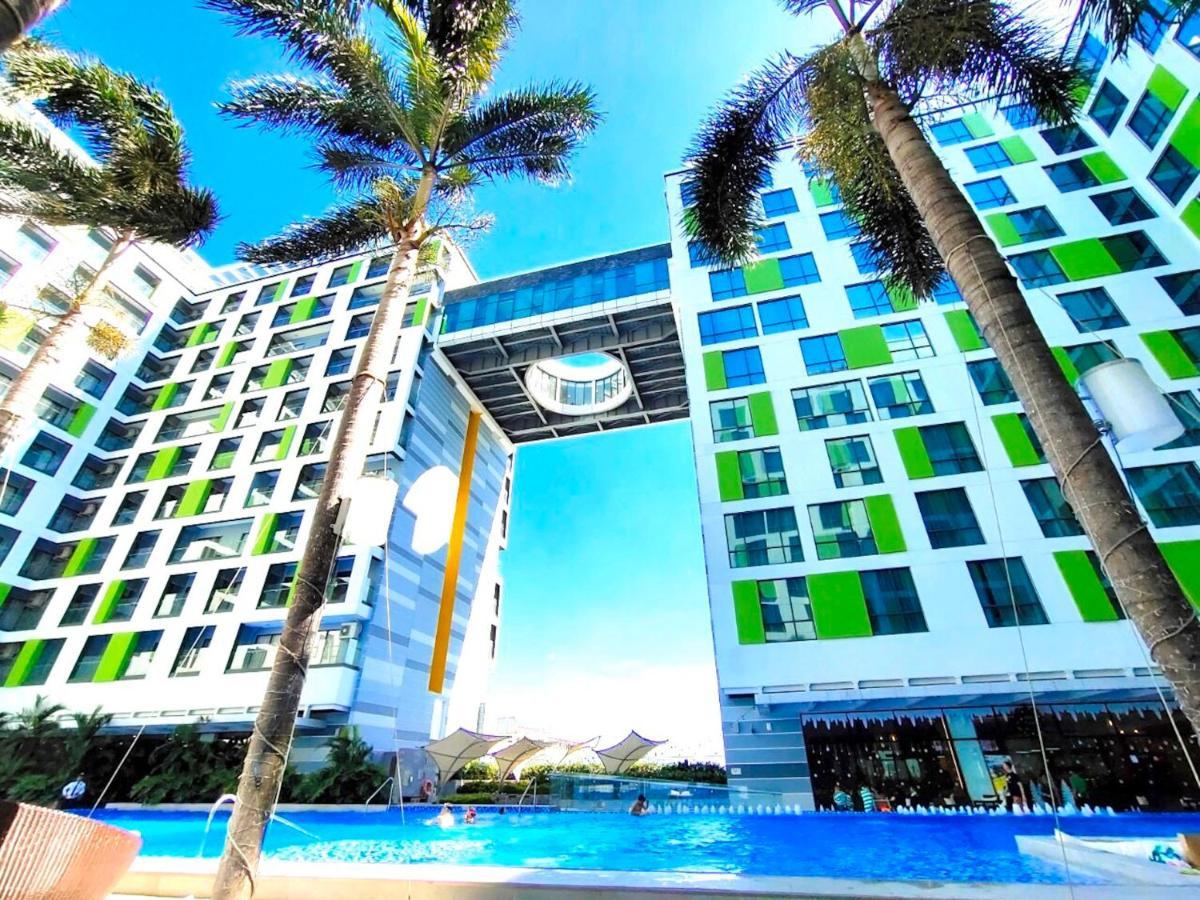 Holiday Republic Saigon Airport Хошимин Экстерьер фото